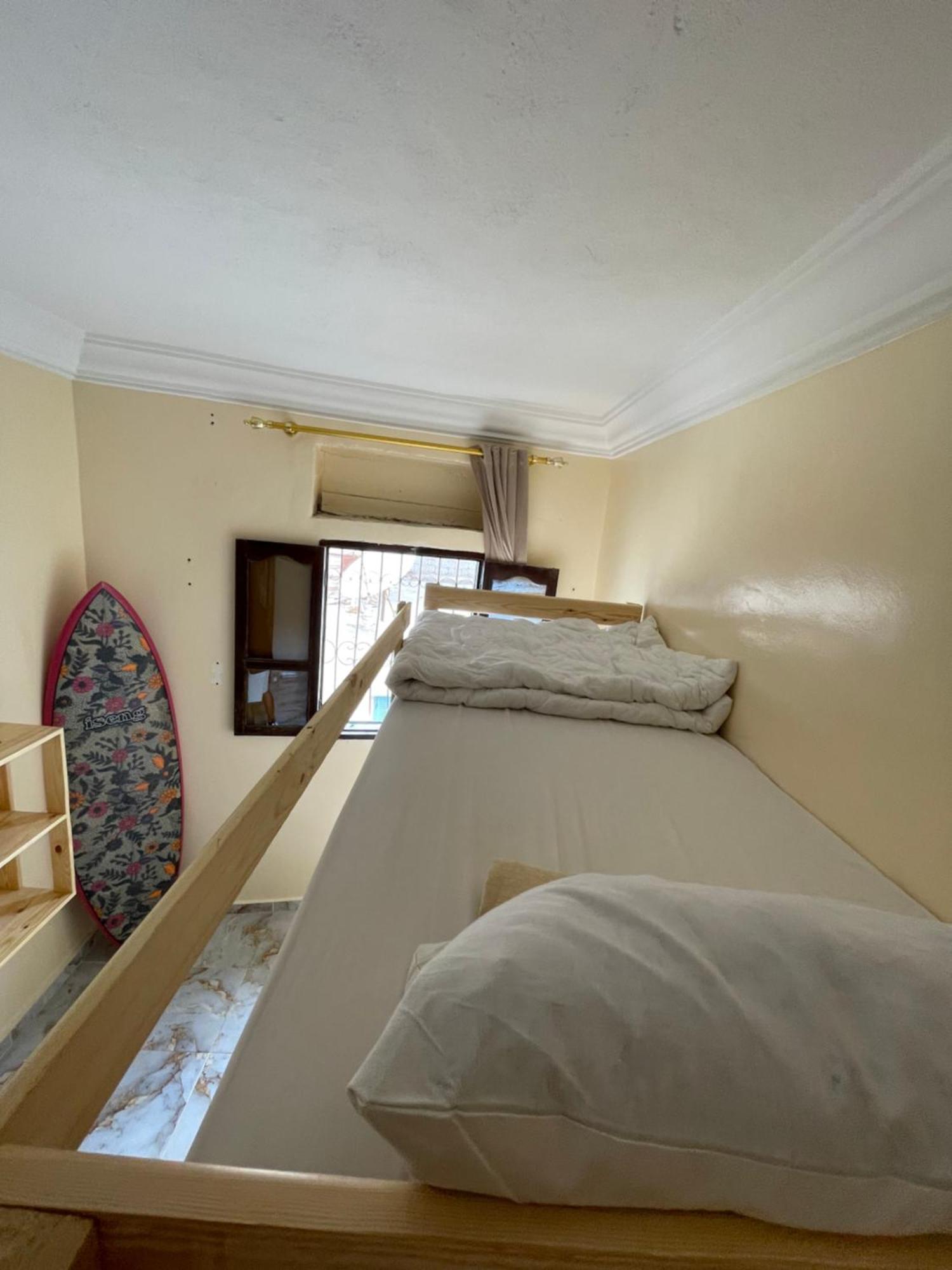 Yasurf Guesthouse Тагазут Экстерьер фото